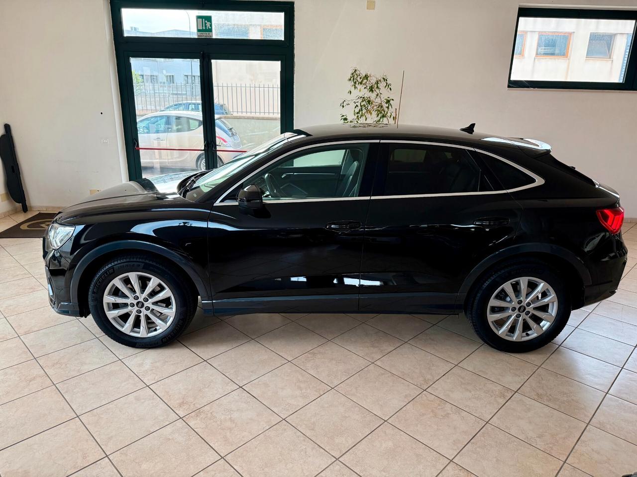 Audi Q3 Sportback 35 2.0 tdi Bus. Plus s-tronic Matrix