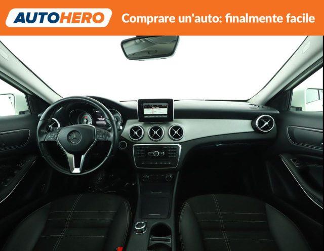 MERCEDES-BENZ GLA 200 d Automatic Sport