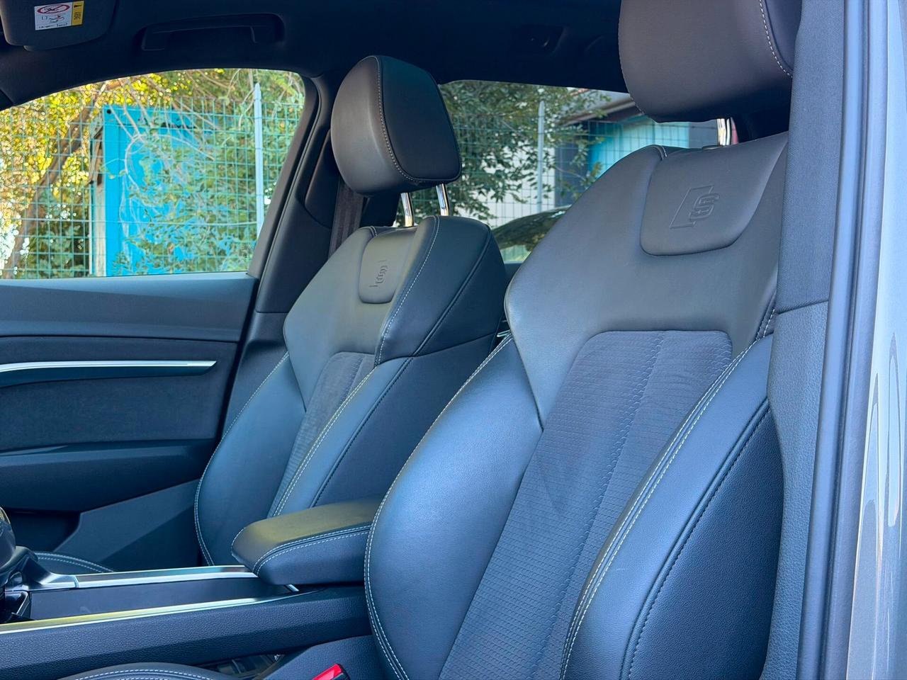 Audi Q8 e-tron 55 quattro S line edition