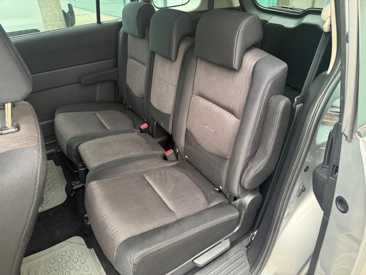 Mazda 5 - 7 POSTI