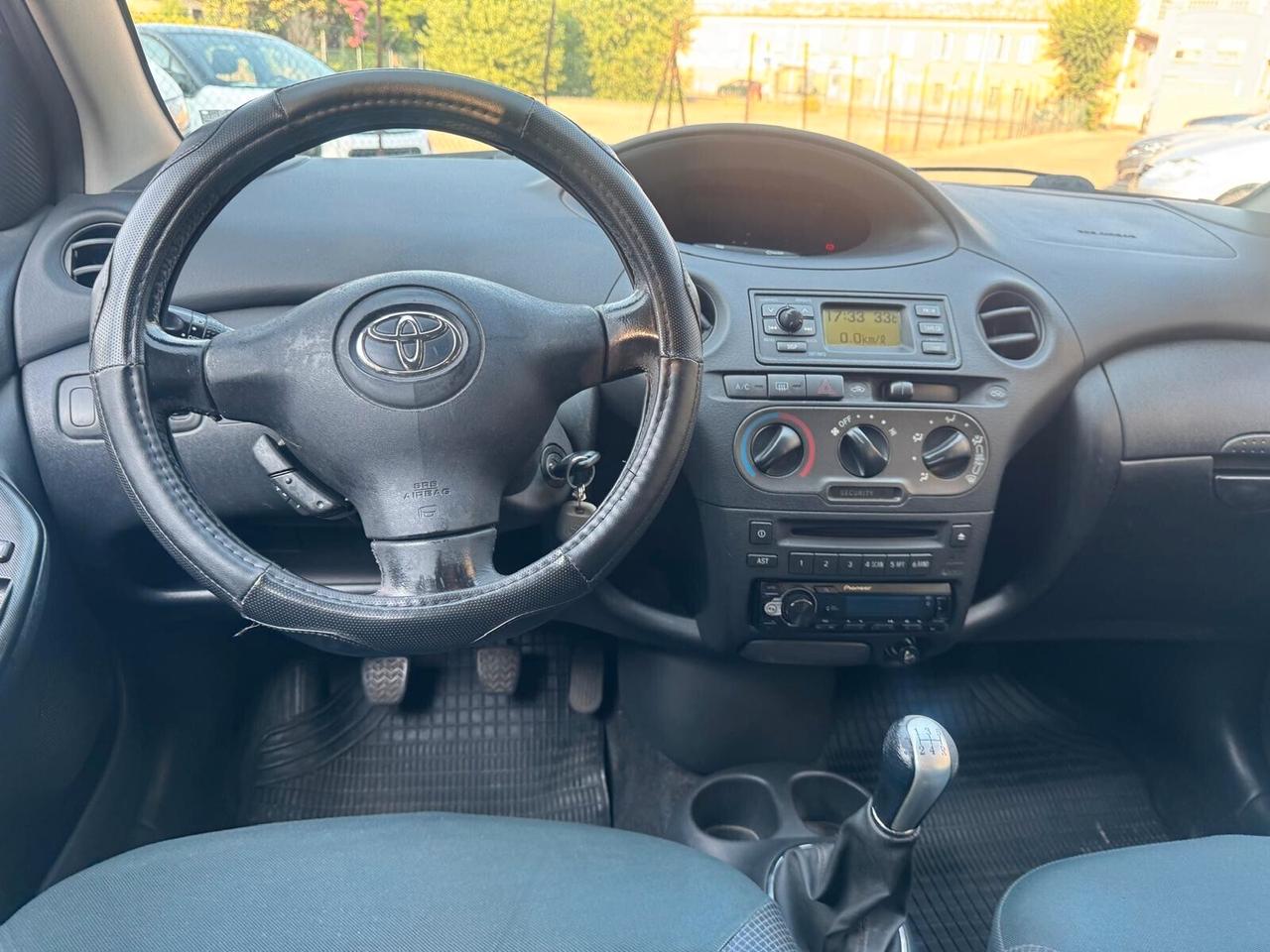 Toyota Yaris Anno 2005 1.0 Benzina 16V 5 porte