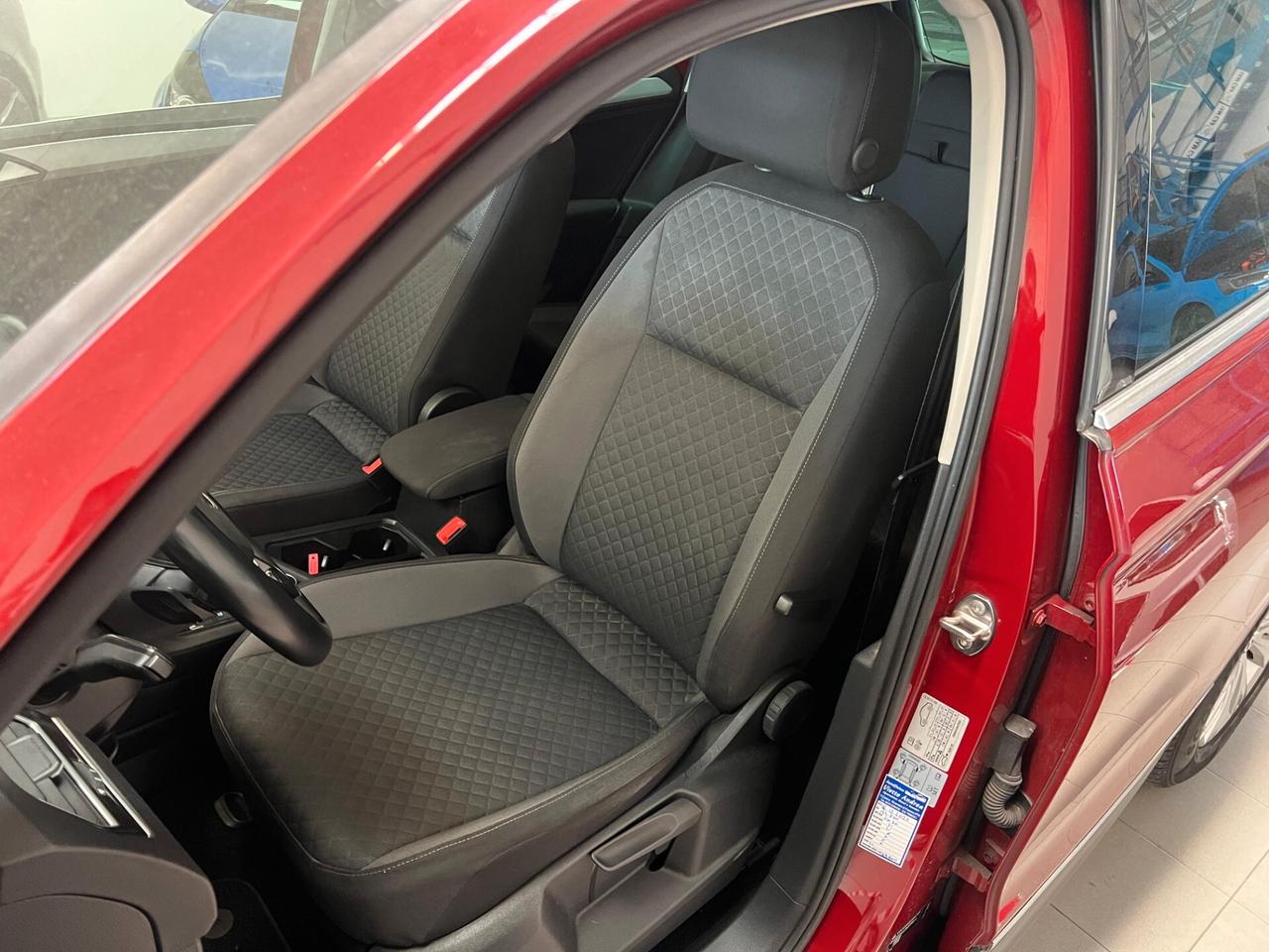 Volkswagen Tiguan 2.0 TDI SCR DSG 4MOTION Business BMT