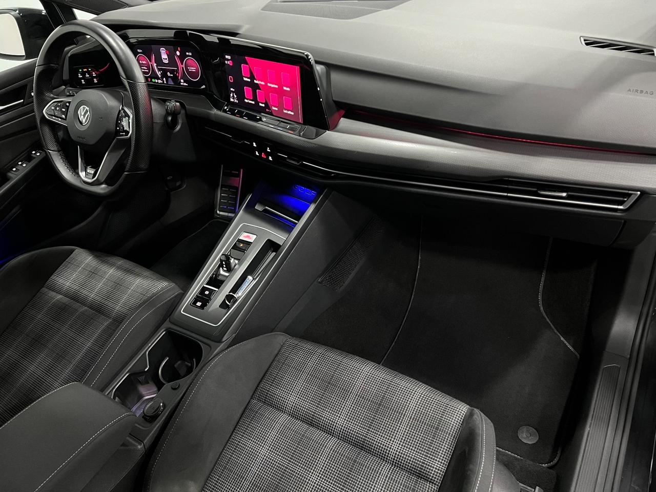 VOLKSWAGEN GOLF 8 2.0 TDI DSG GTD 200 cv