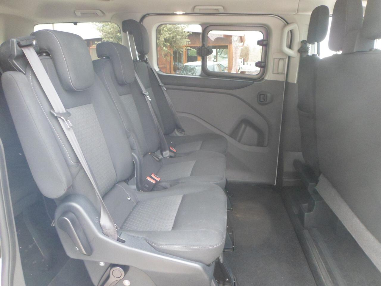 Ford Transit Custom 9 posti