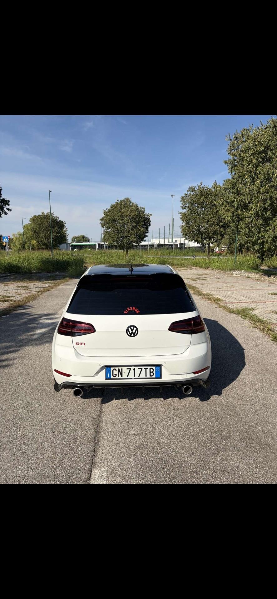 Volkswagen Golf GTI