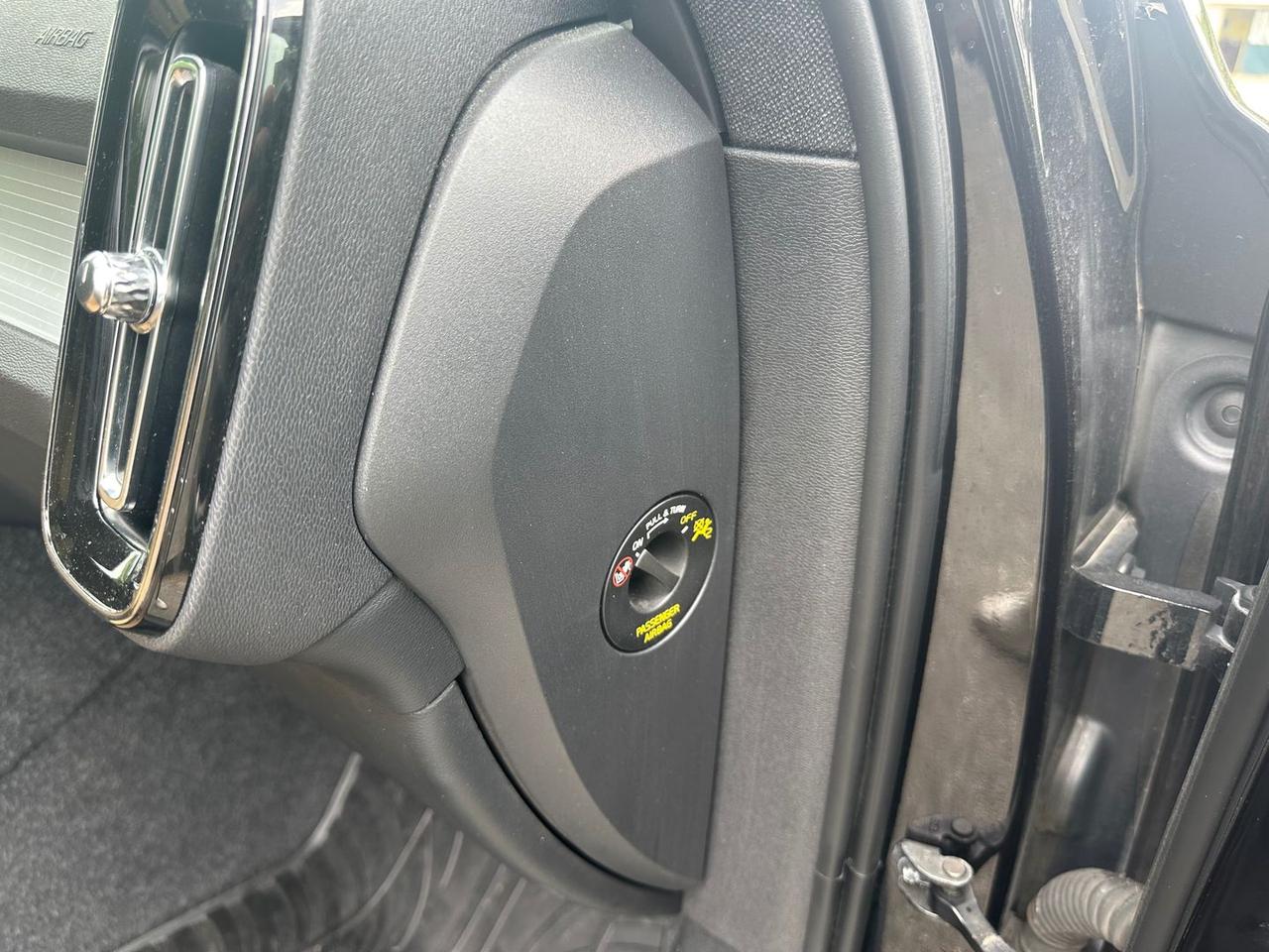Volvo XC40 Momentum D3