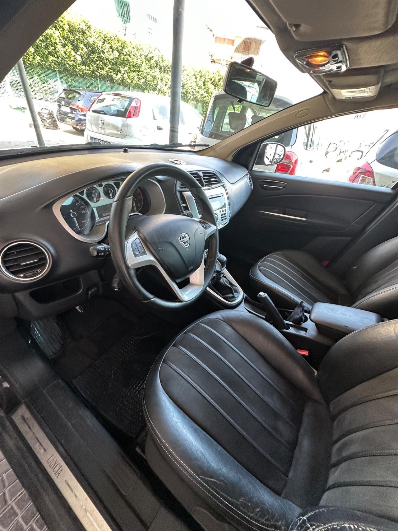Lancia Delta 1.4 T-Jet 120 CV Silver Ecochic GPL