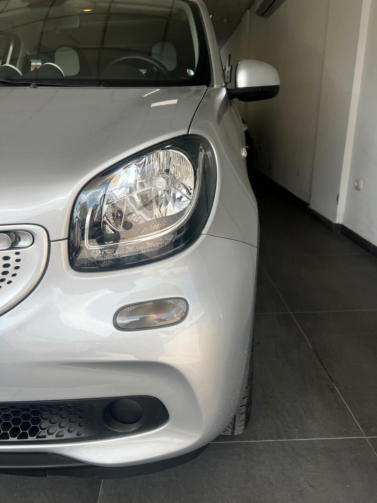 Smart ForFour 70 1.0 Passion NEOPATENTATI