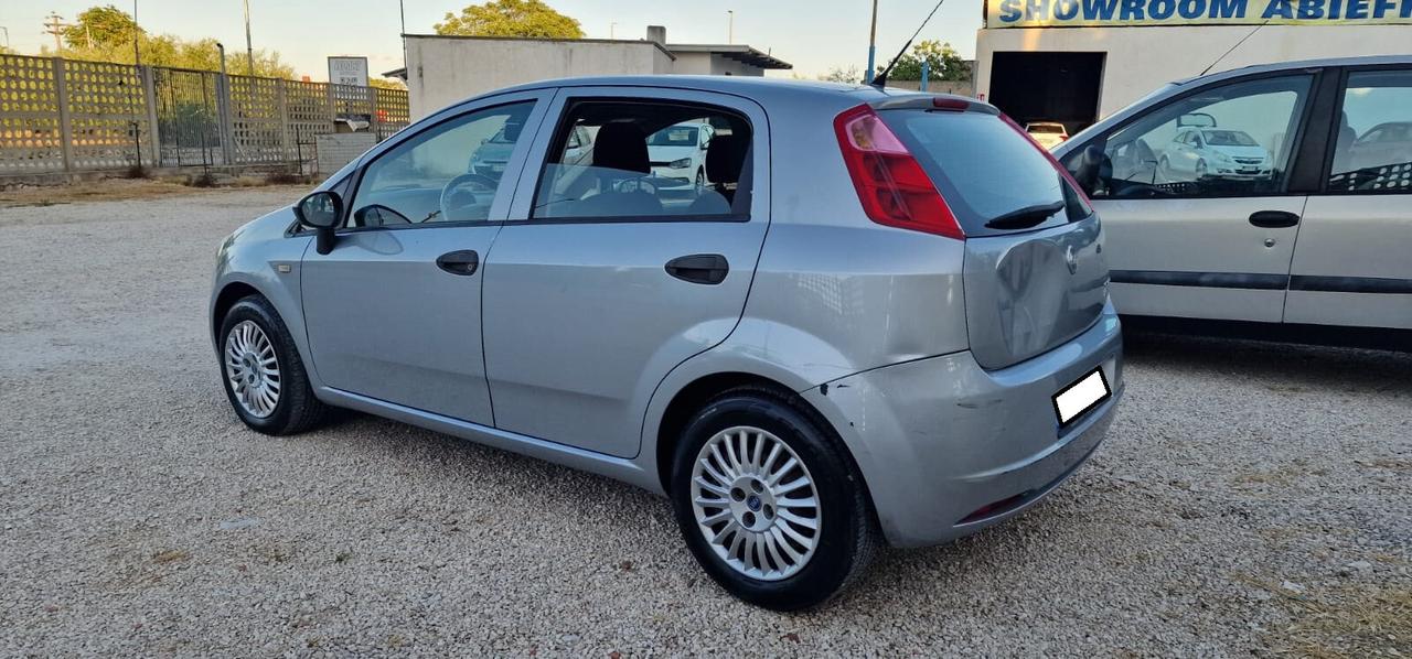 Fiat Grande Punto 1.3 MJT 75 CV 5 porte Dynamic