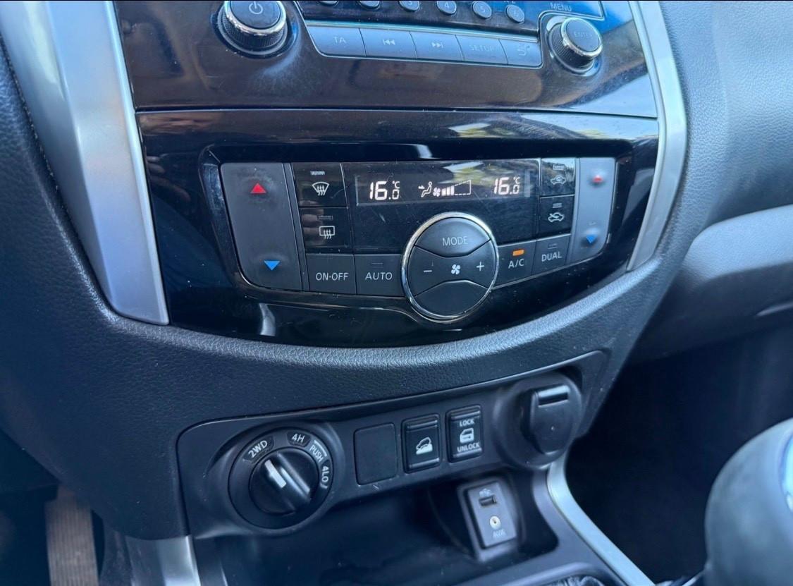 Nissan Navara 2.3 dCi 190 CV 4WD Double Cab N-Connecta