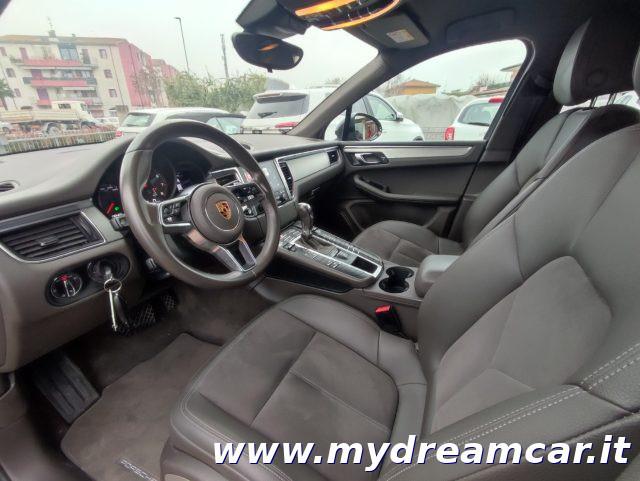PORSCHE Macan 2.0