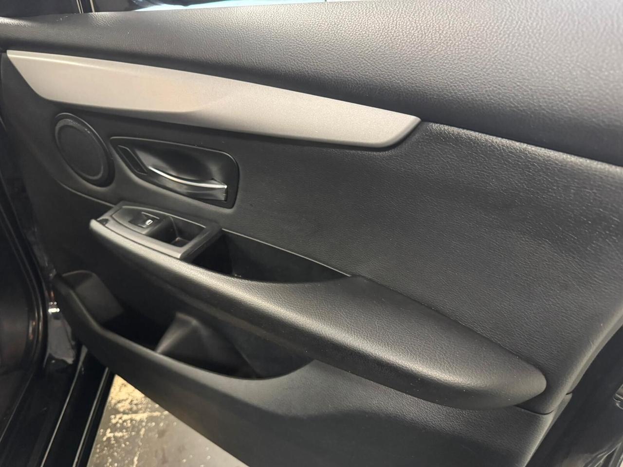 Bmw 2er Active Tourer 218d Luxury