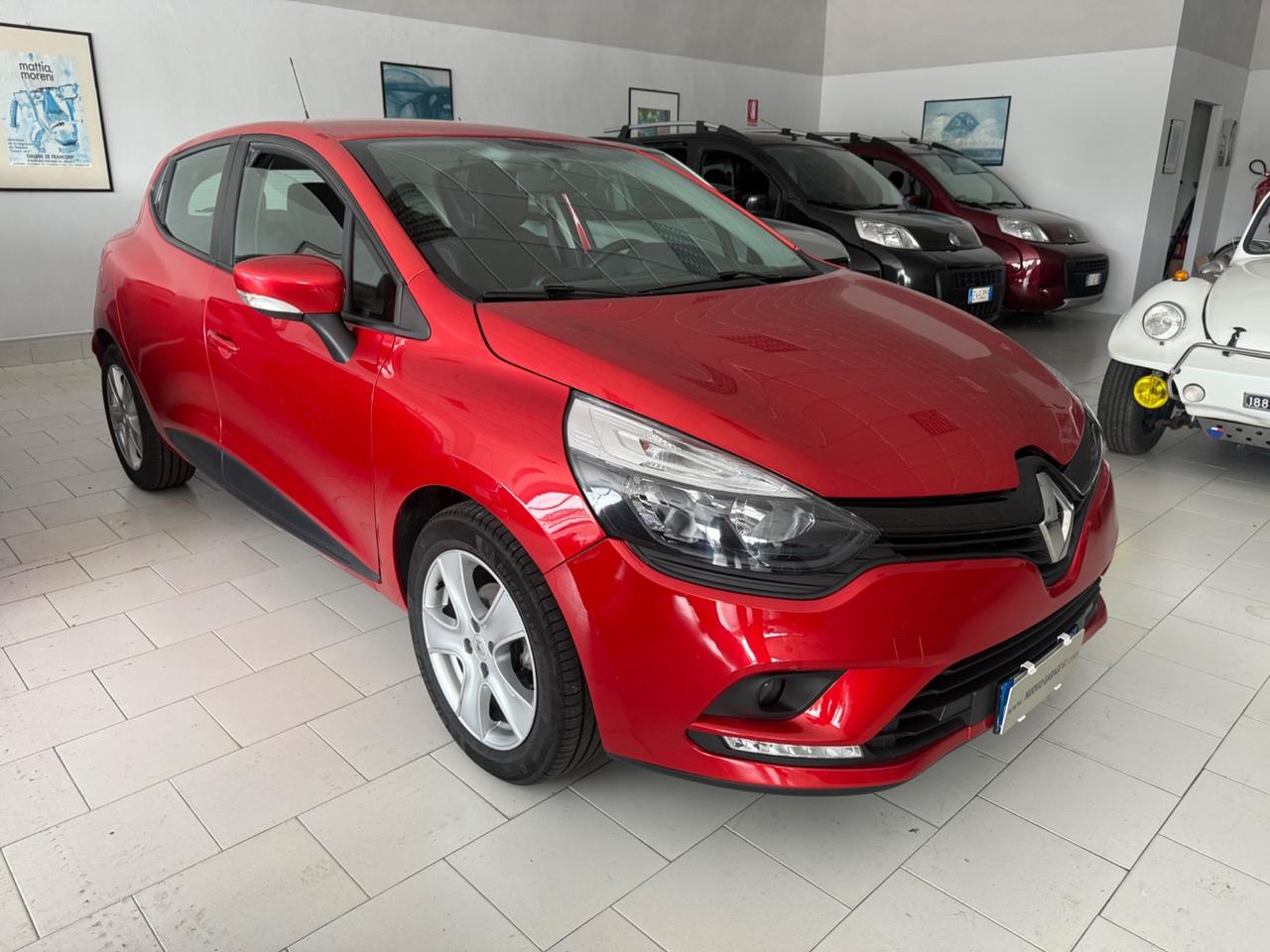 Renault Clio 1.2 75CV 5 porte Zen