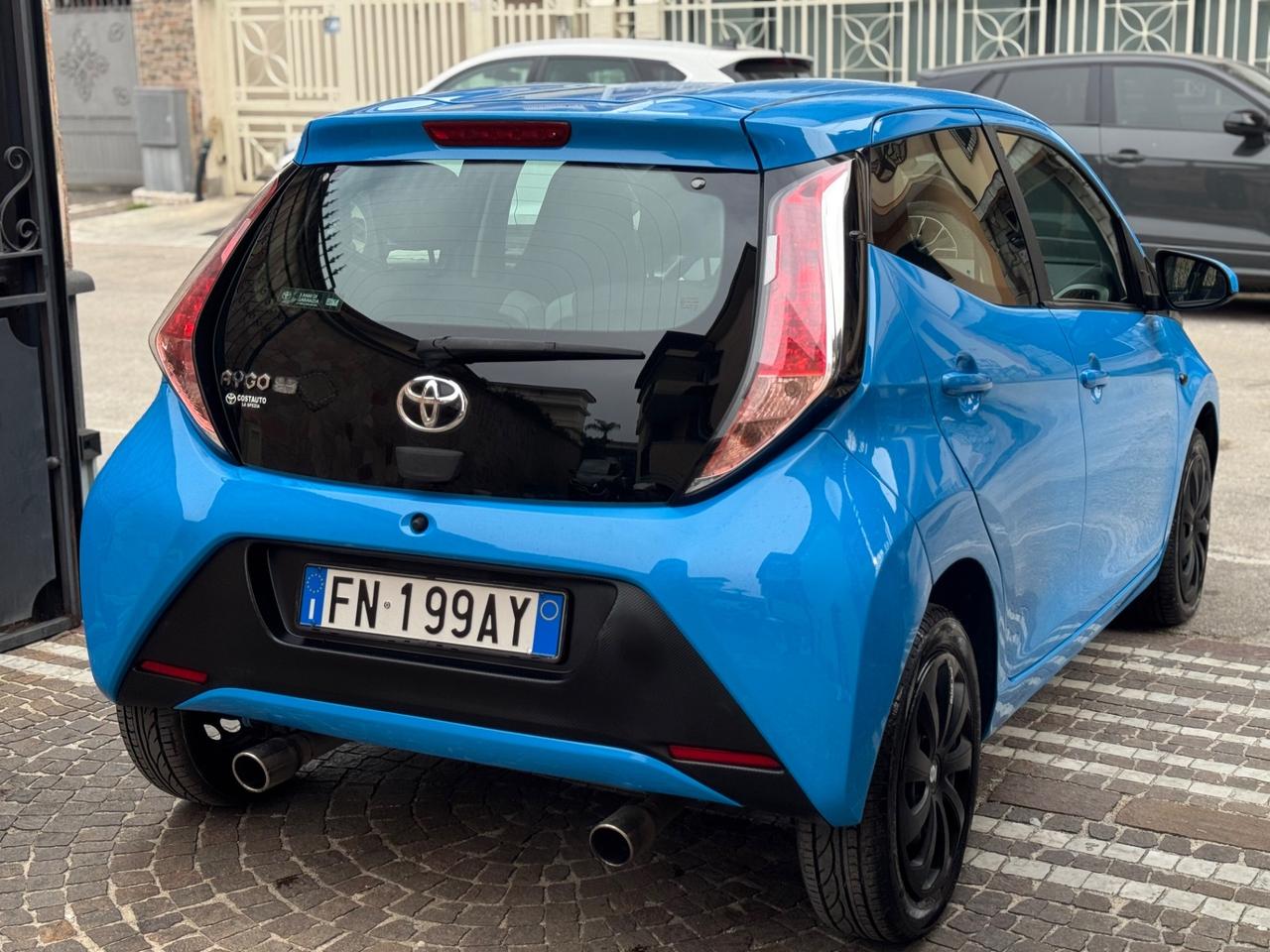 Toyota Aygo 1.0 VVT-i 72 CV 5 porte x-cool