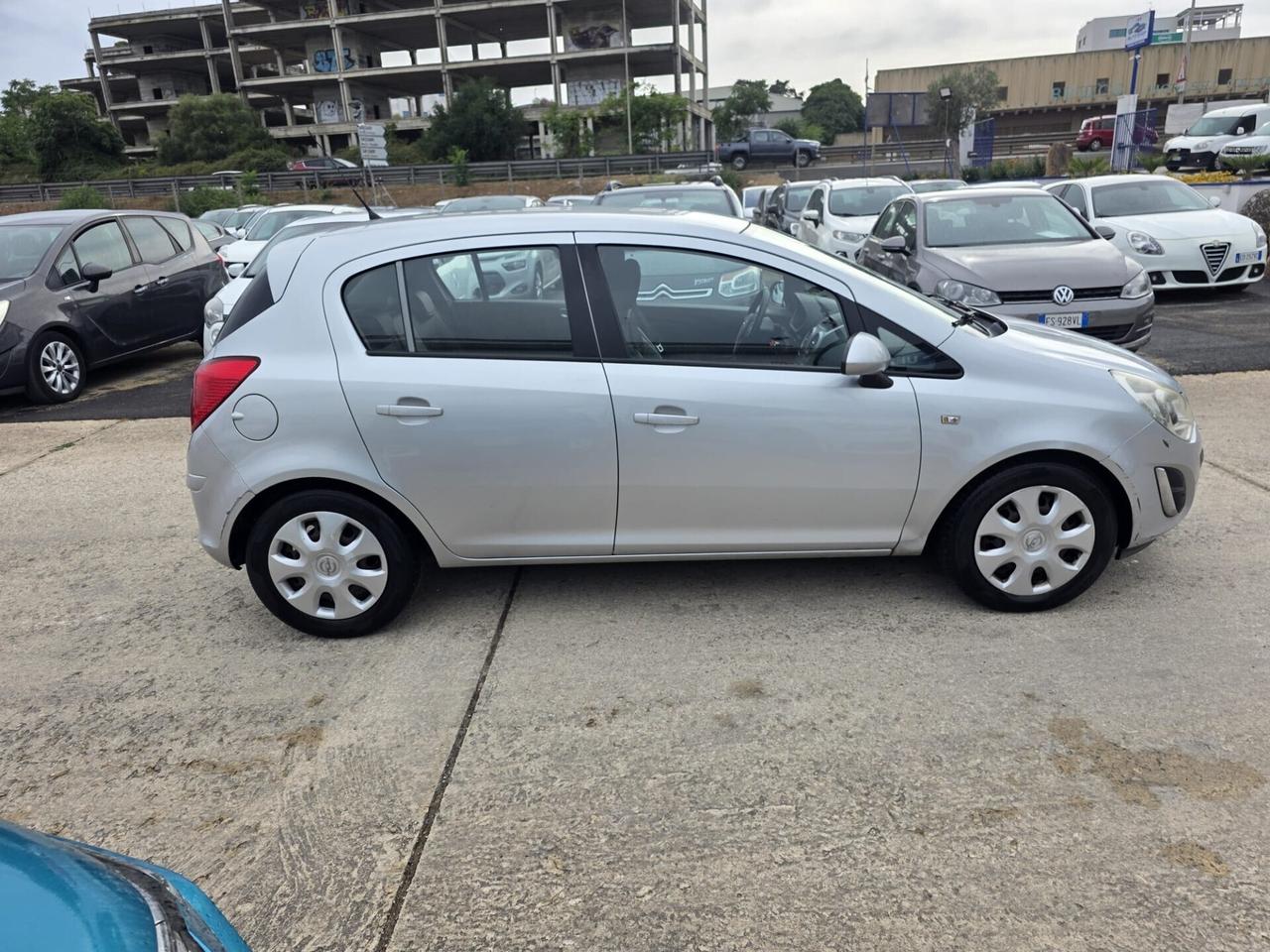 Opel Corsa 1.2 5 porte Elective