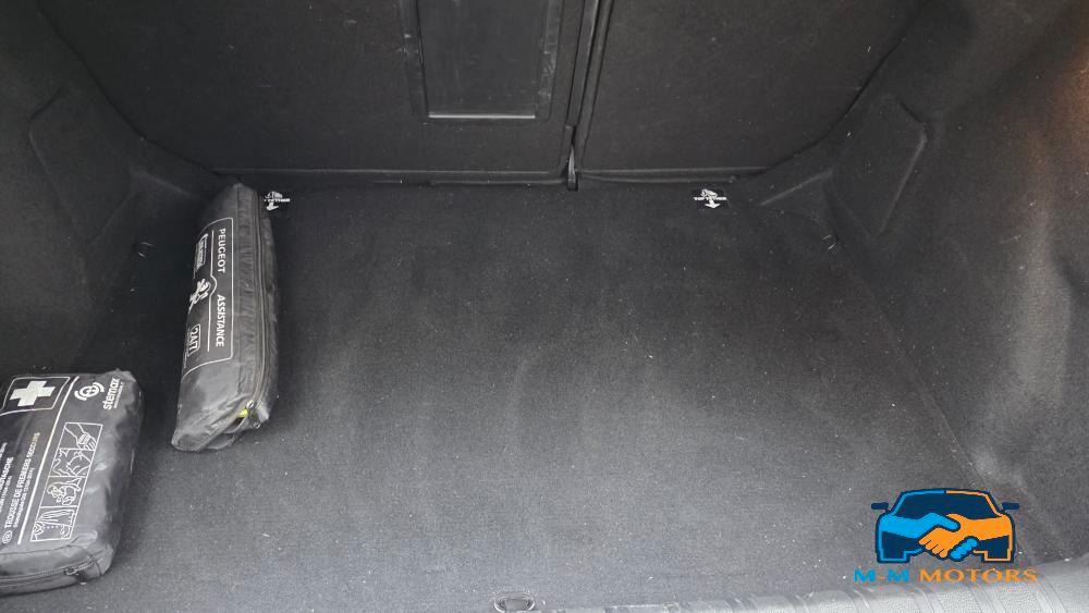 Peugeot 308 5 Porte 308 5p 1.5 bluehdi Gt Line s&s 130cv