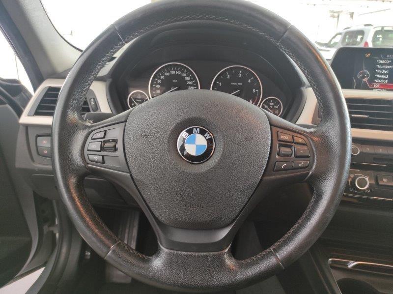 BMW Serie 3 (F30/F31) - 318d Business Advantage aut.