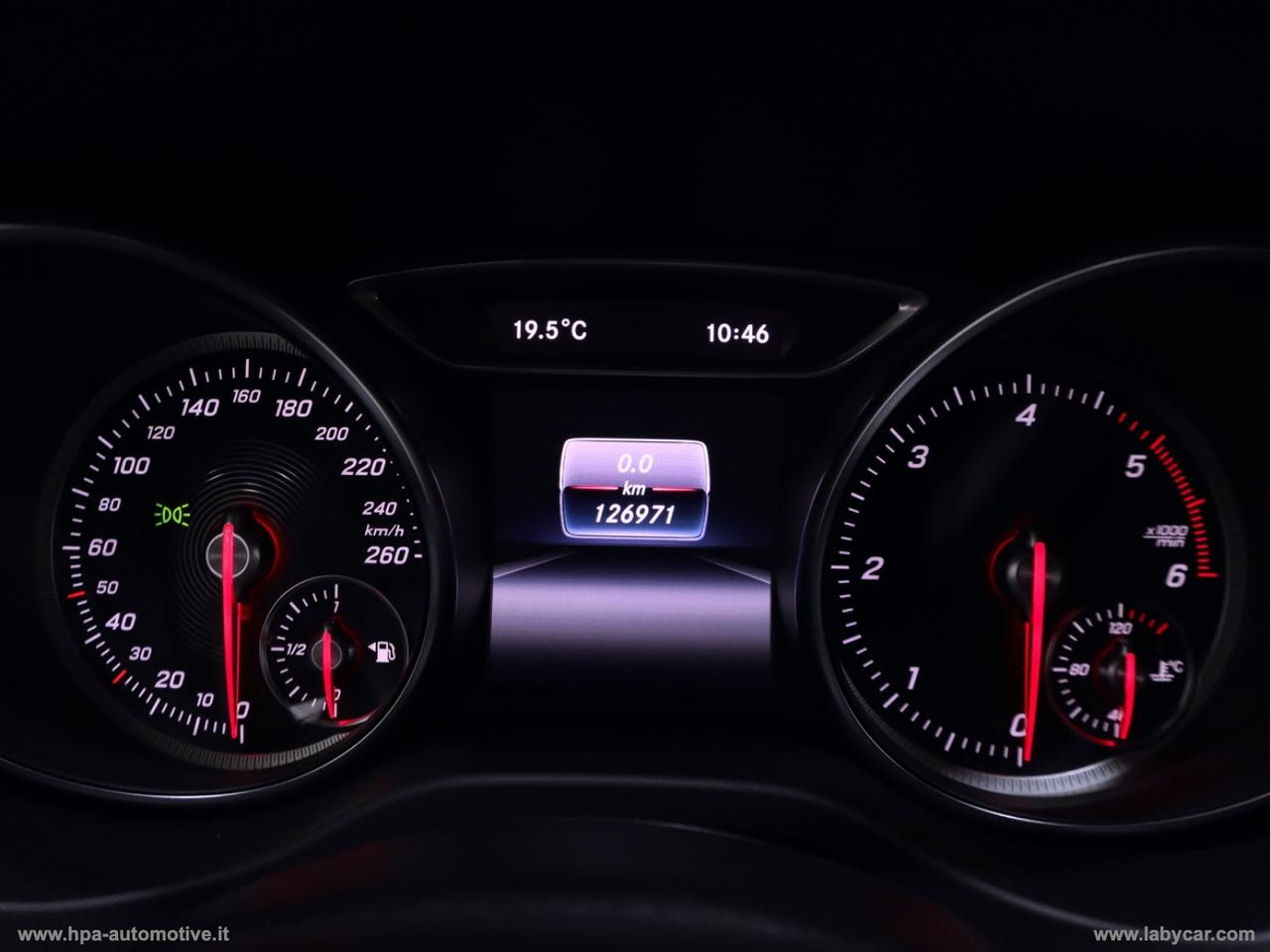 MERCEDES-BENZ GLA 200CDI AMG FULL LED NAVI PELLE CERCHI 18