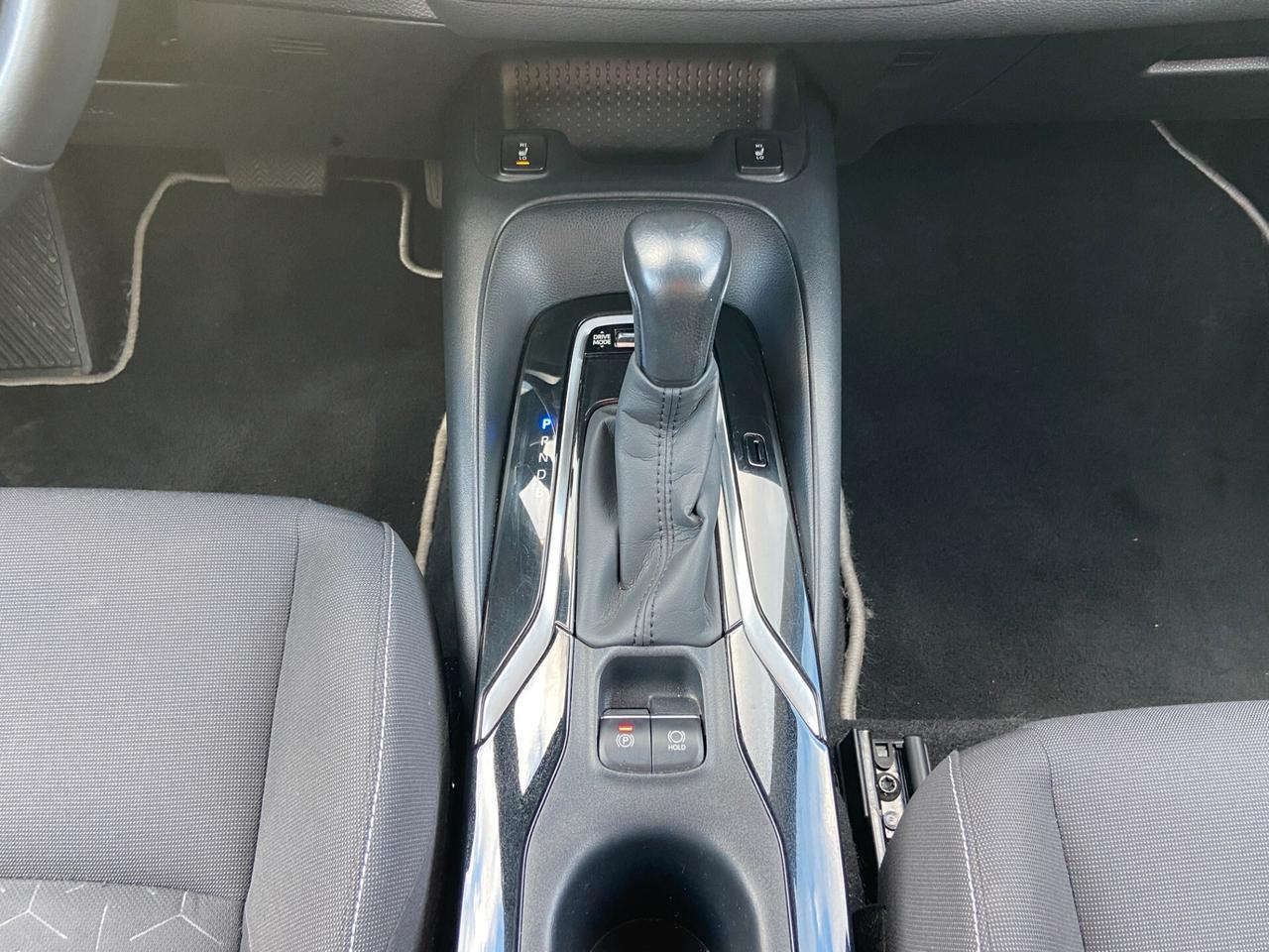 Toyota Corolla Touring Sports 1.8h Business Tech cvt