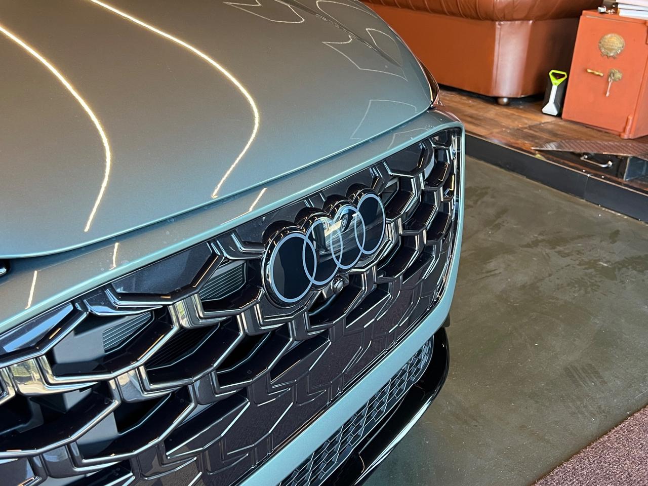 Audi Q3 S line edition quattro NUOVO MODELLO !