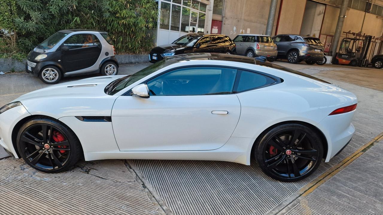 Jaguar F-Type 340 CV