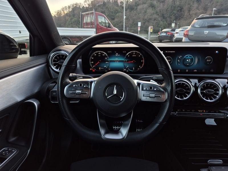 Mercedes-Benz Classe A A 180 d Premium Night edition auto