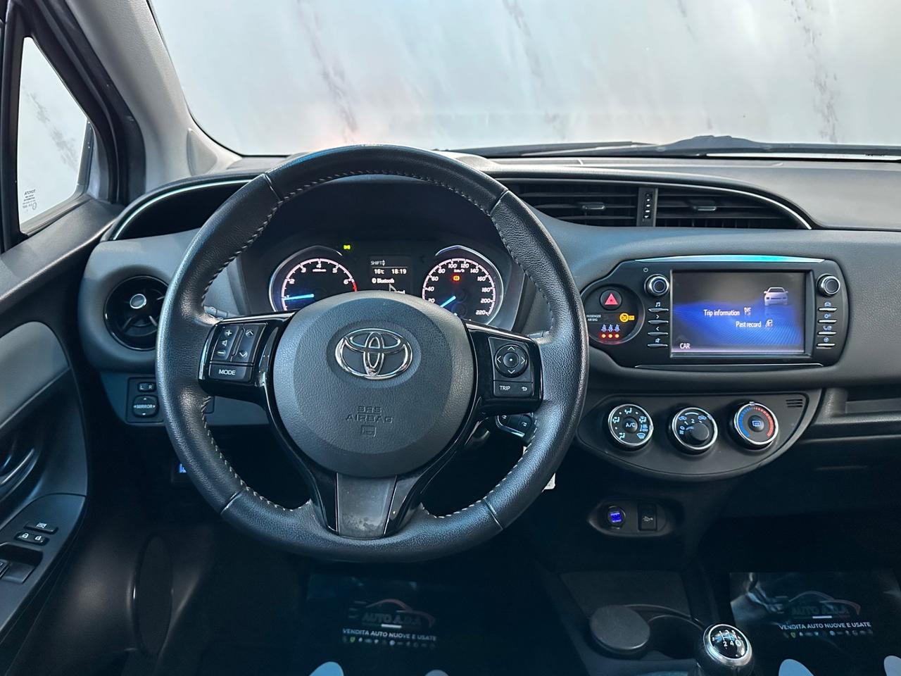 Toyota Yaris 1.0 5 porte Lounge