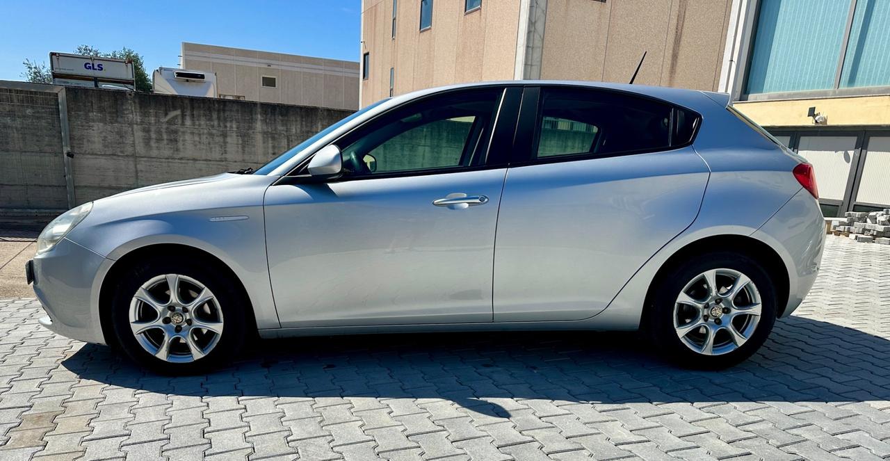Alfa Romeo Giulietta 1.6 JTDm-2 105 CV Progression