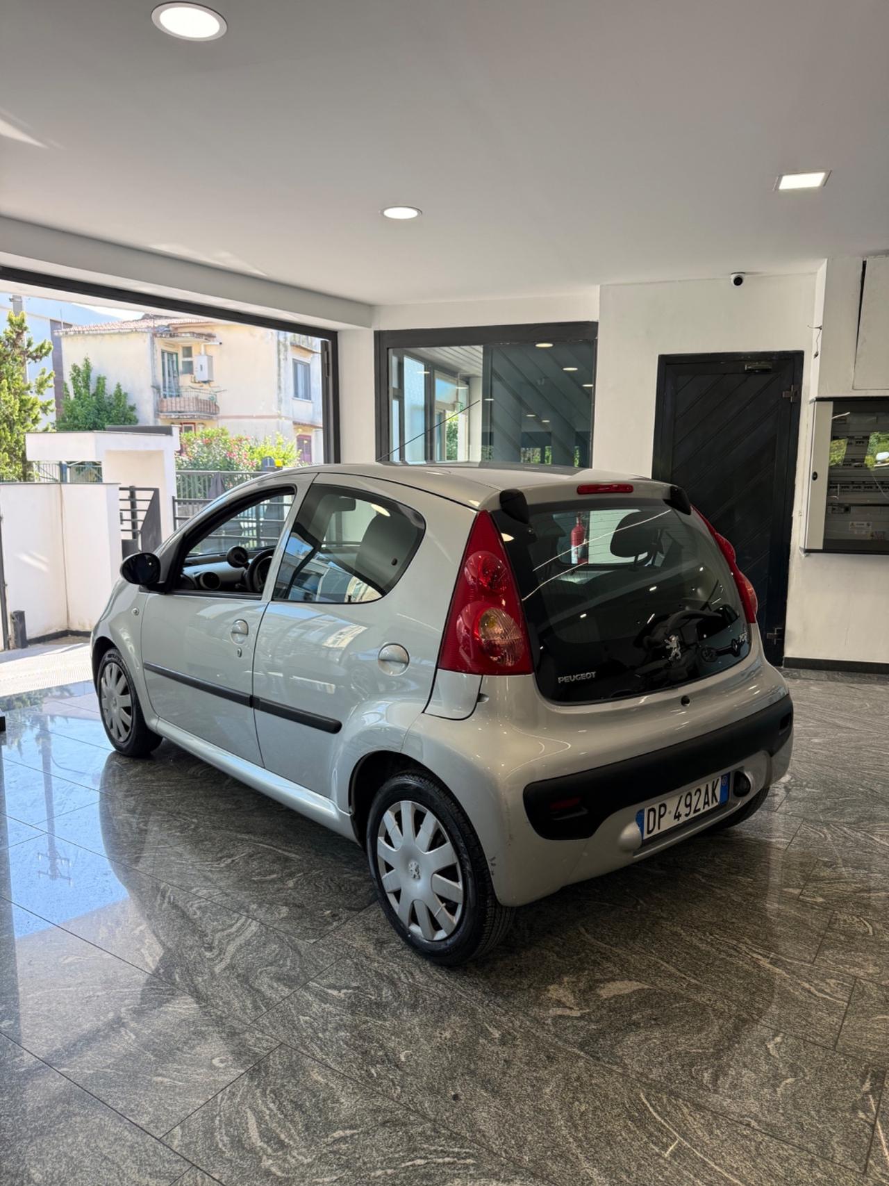 Peugeot 107 1.0 68CV 5p. Desir