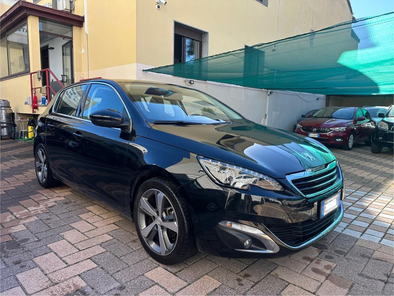 Peugeot 308 1.2 Turbo 130 S&S Allure - solo 49000 km !!!