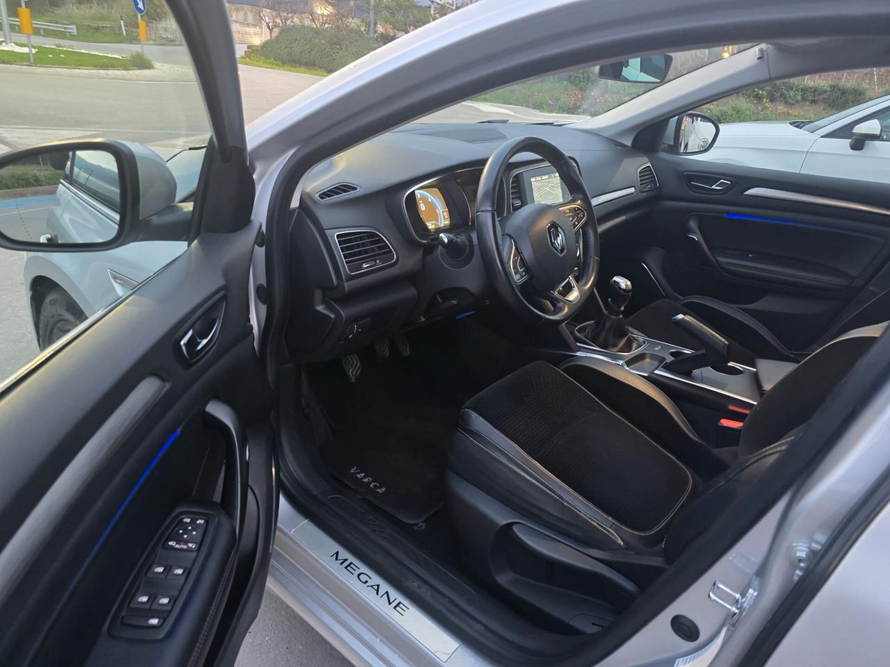 Renault Megane Mégane dCi 8V 110 CV EDC Energy Bose