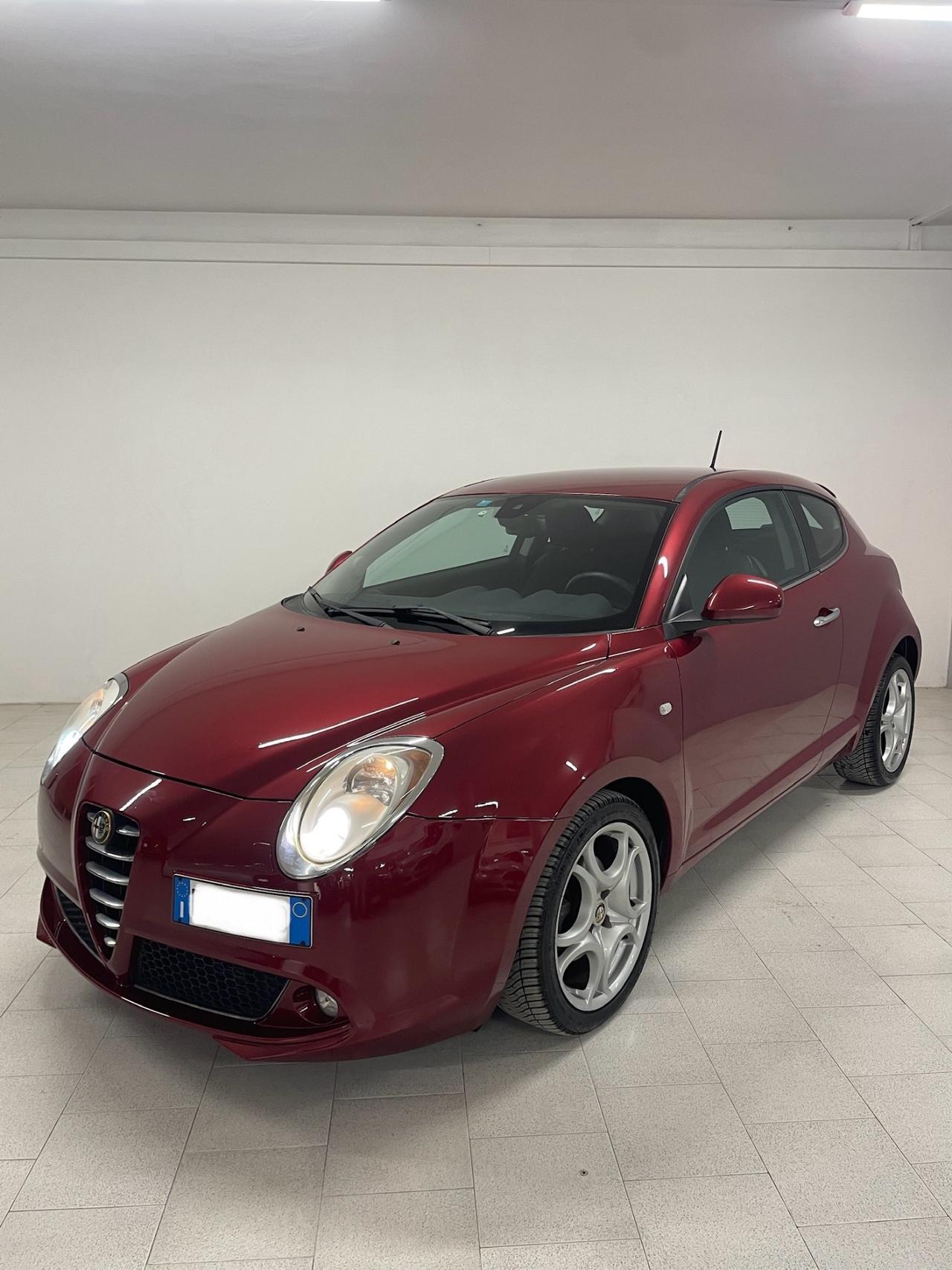 Alfa Romeo MiTo 1.6 JTDm-2 S&S Distinctive Sport Pack