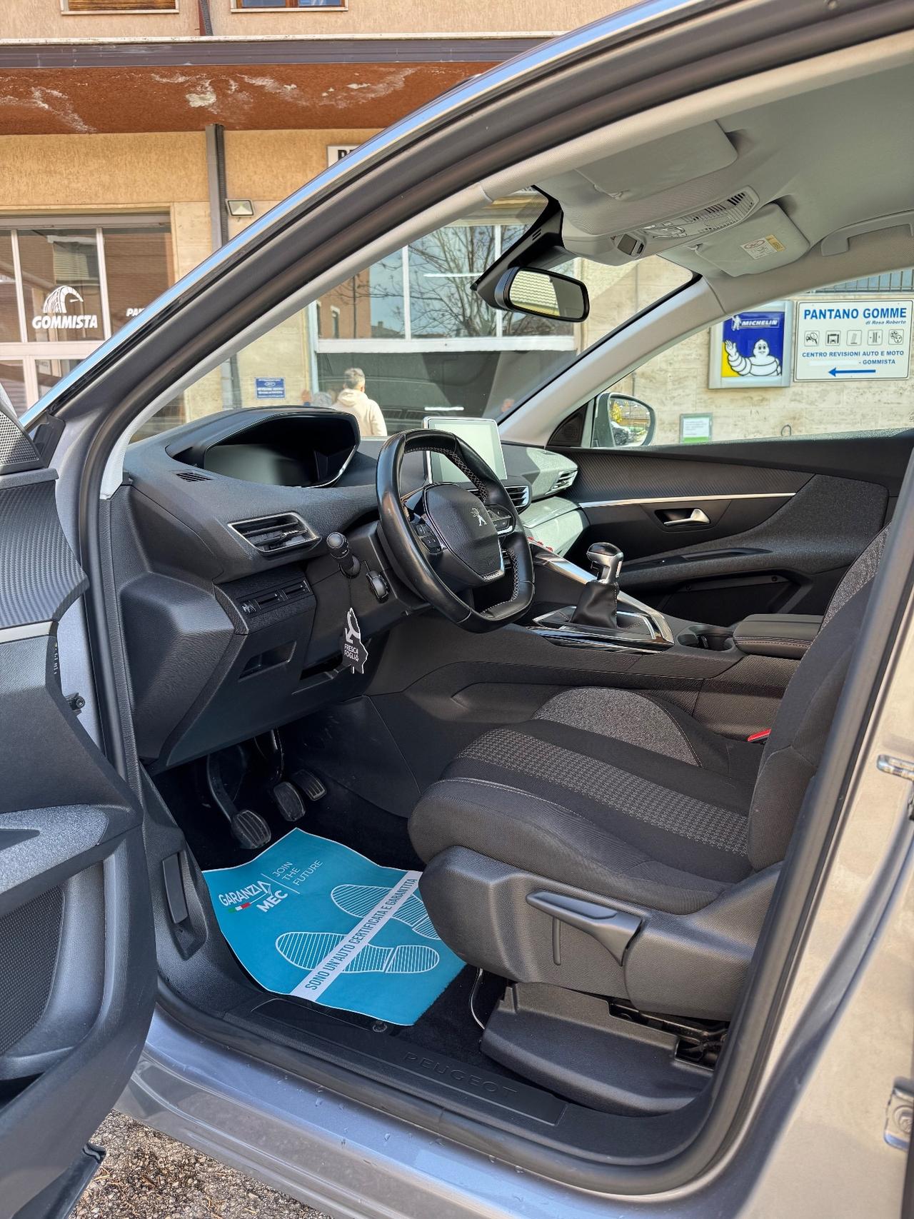 Peugeot 3008 BlueHDi 130 S&S Business