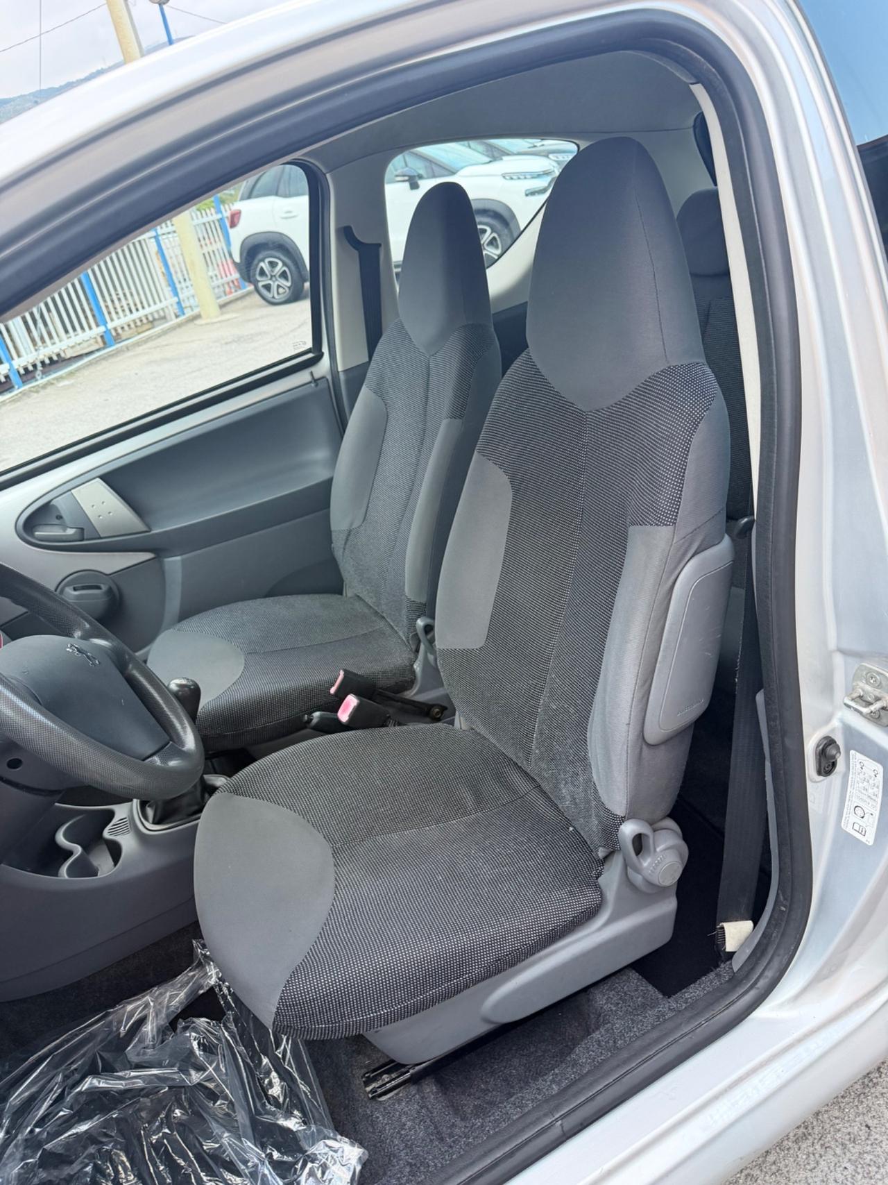Peugeot 107 1.0 68CV