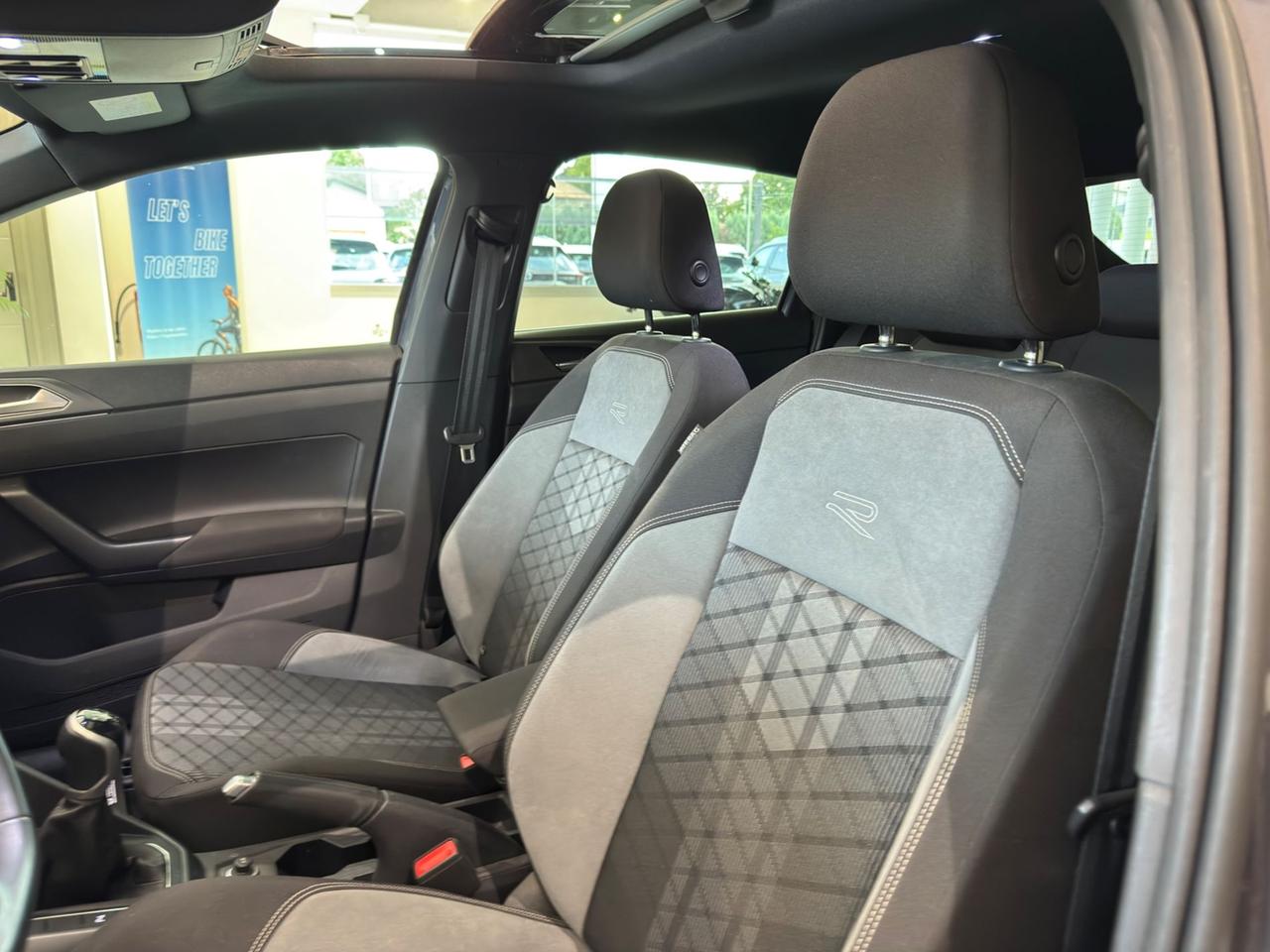 VOLKSWAGEN Taigo 1.0 tsi R-Line 115cv - TETTO APRIBILE
