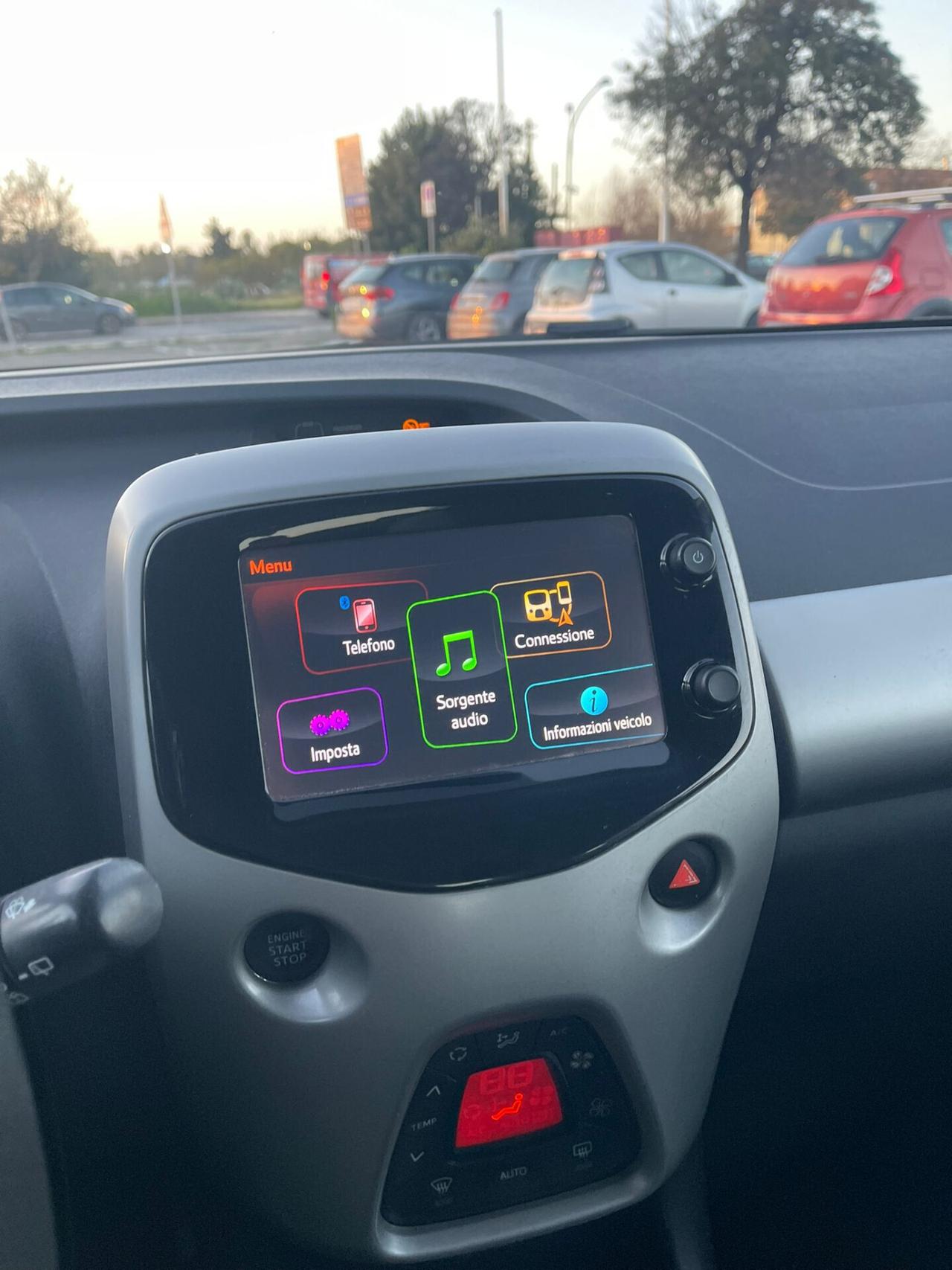 Toyota Aygo 1.0 VVT-i 69 CV 5 porte x-play