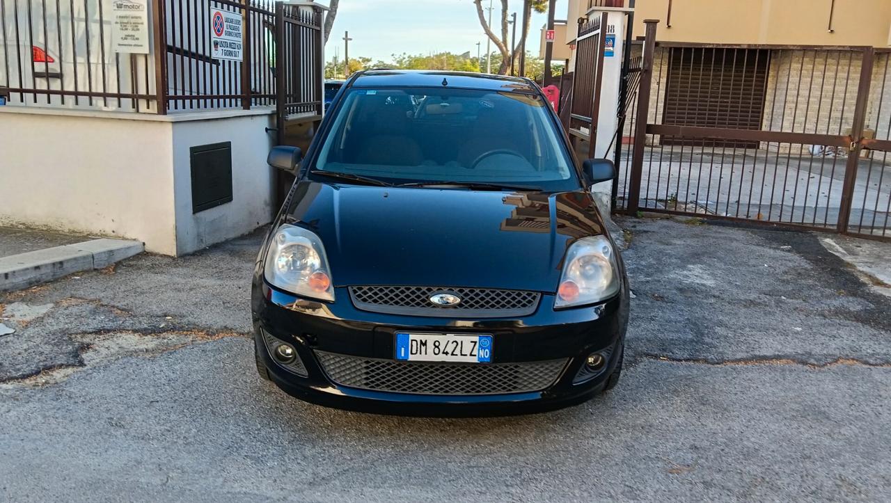 FORD FIESTA 1.4 DIESEL- PREZZO PROMO!