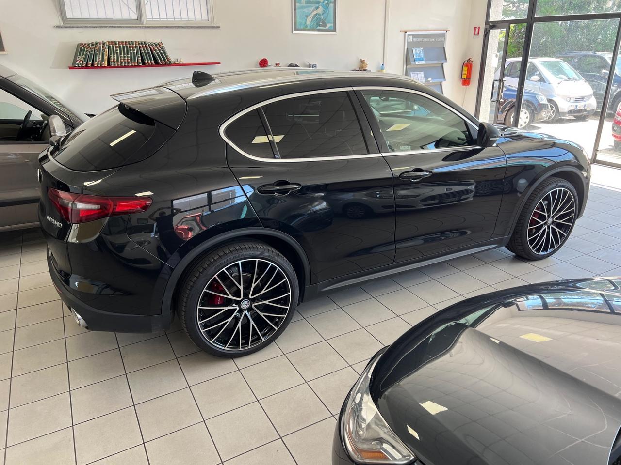 Alfa Romeo Stelvio 2.2 210 CV AT8 Q4 Executive