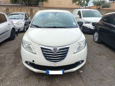 Lancia Ypsilon 1.3 MJT 16V 95 CV 5 porte S&S Silver