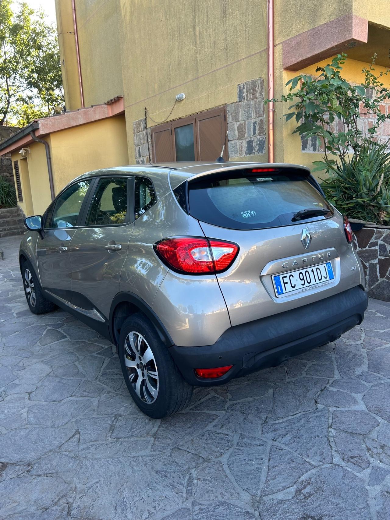 Renault Captur dCi 8V 90 CV Start&Stop Energy Iconic