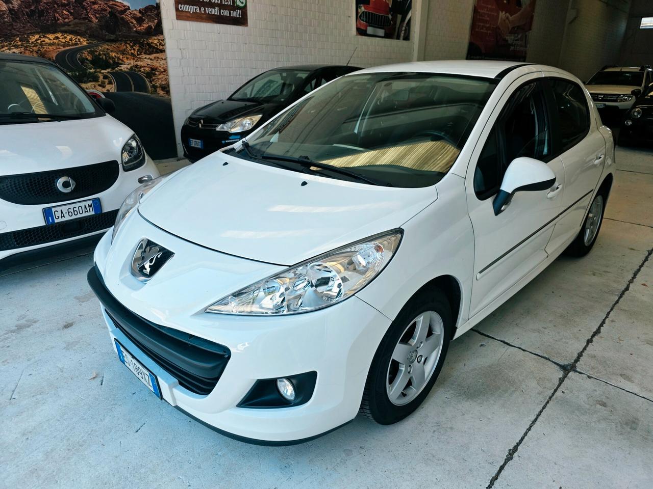 Peugeot 207 Plus 1.4 8V 75CV 5p. ECO GPL