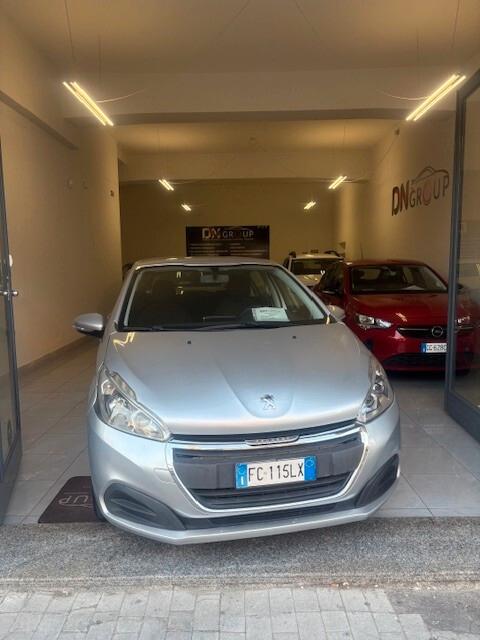 Peugeot 208 BlueHDi 75 5 porte Allure