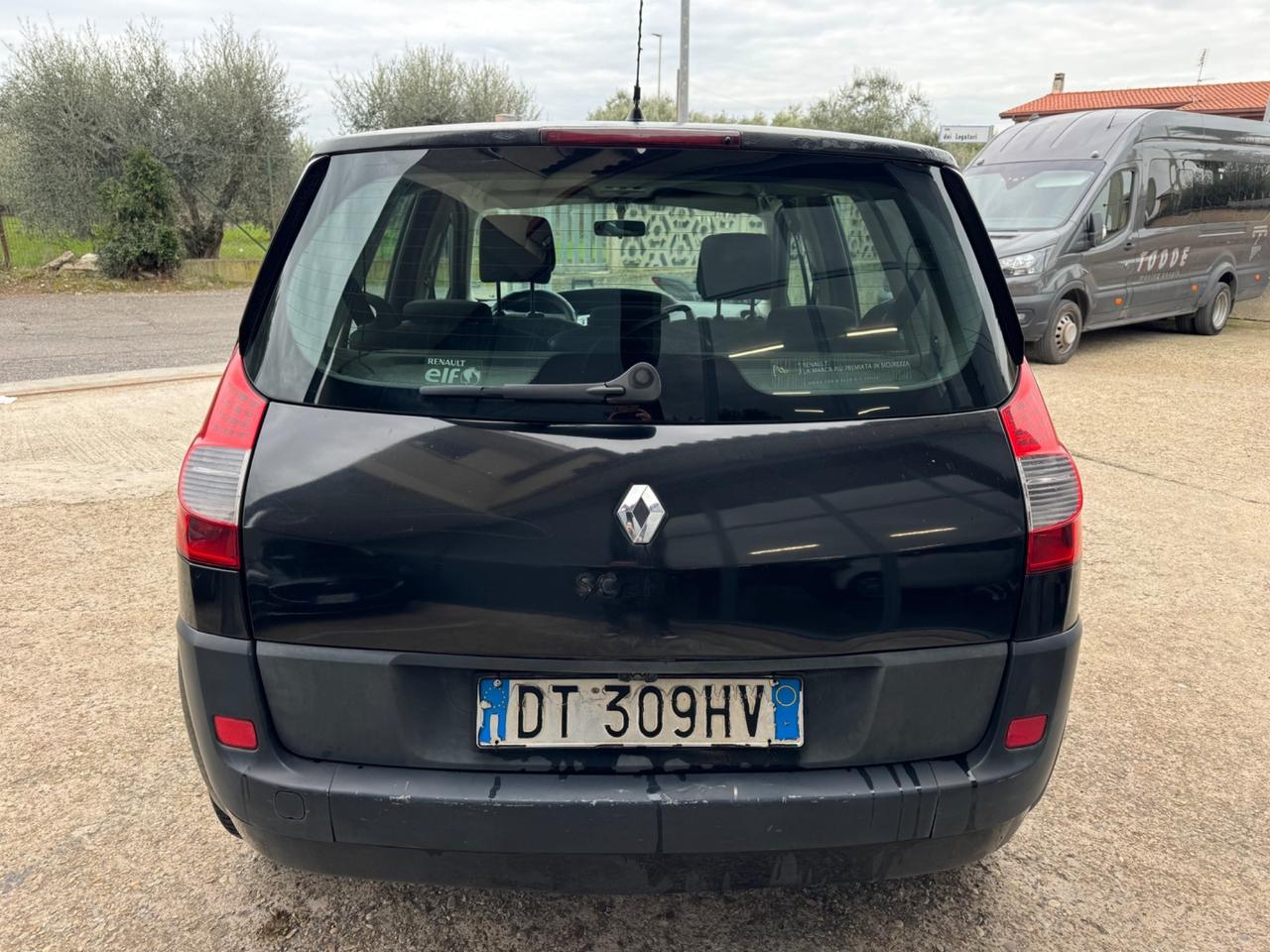 Renault Scenic 1.9 dCi 130CV Dynamique