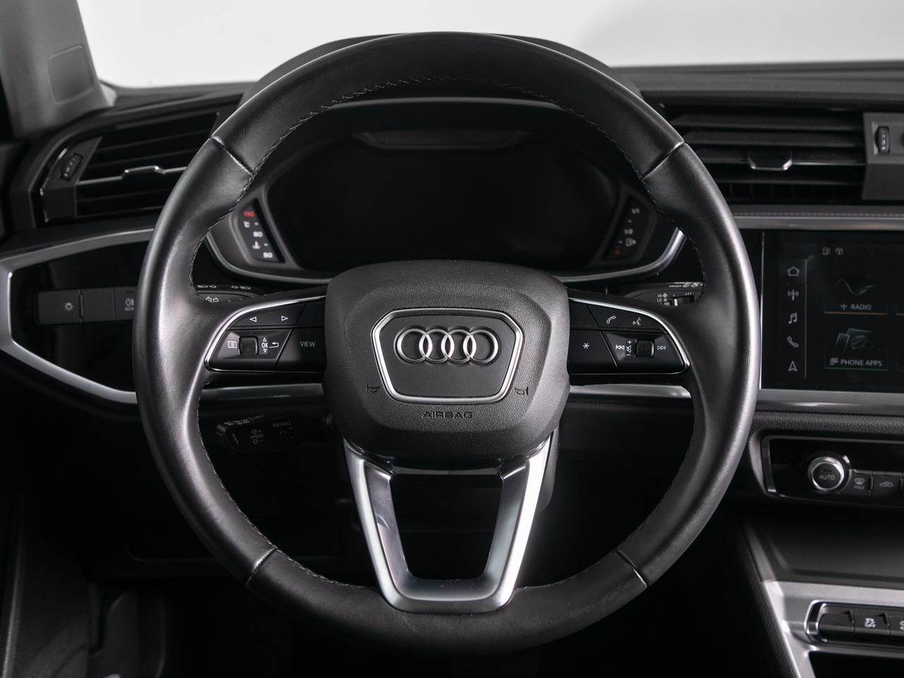 Audi Q3 35 2.0 tdi business s-tronic