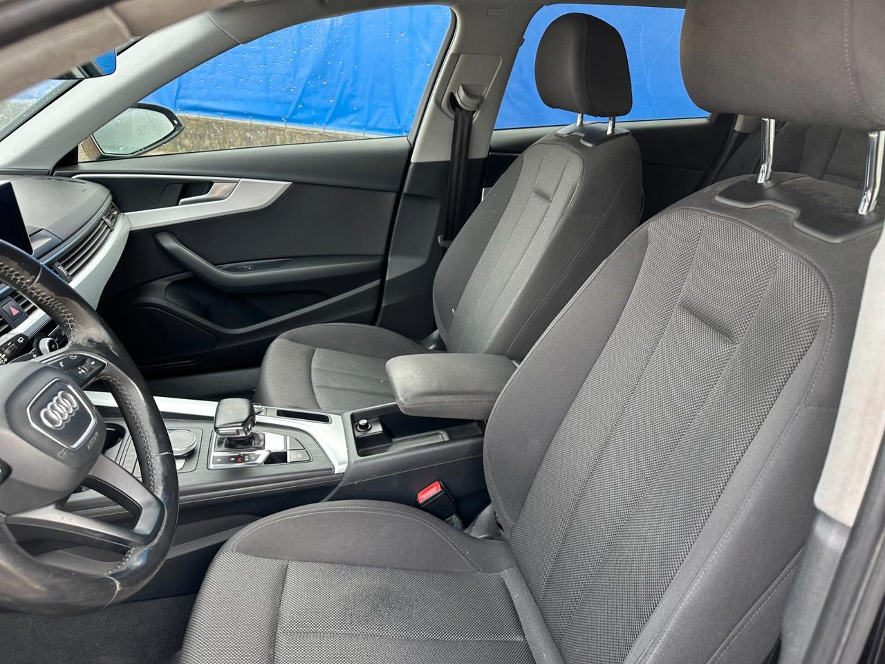 Audi A4 2.0 TDI 150 CV ultra Business Sport