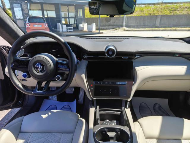 MASERATI GranTurismo V6 550 CV AWD Trofeo