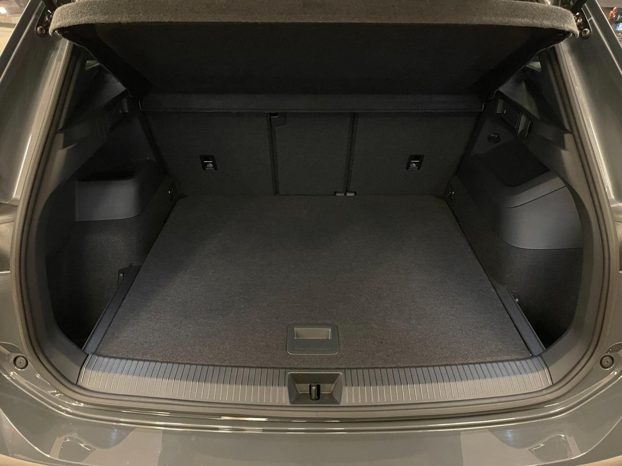 Volkswagen Tiguan 2.0 TDI 150cv SCR DSG R-Line