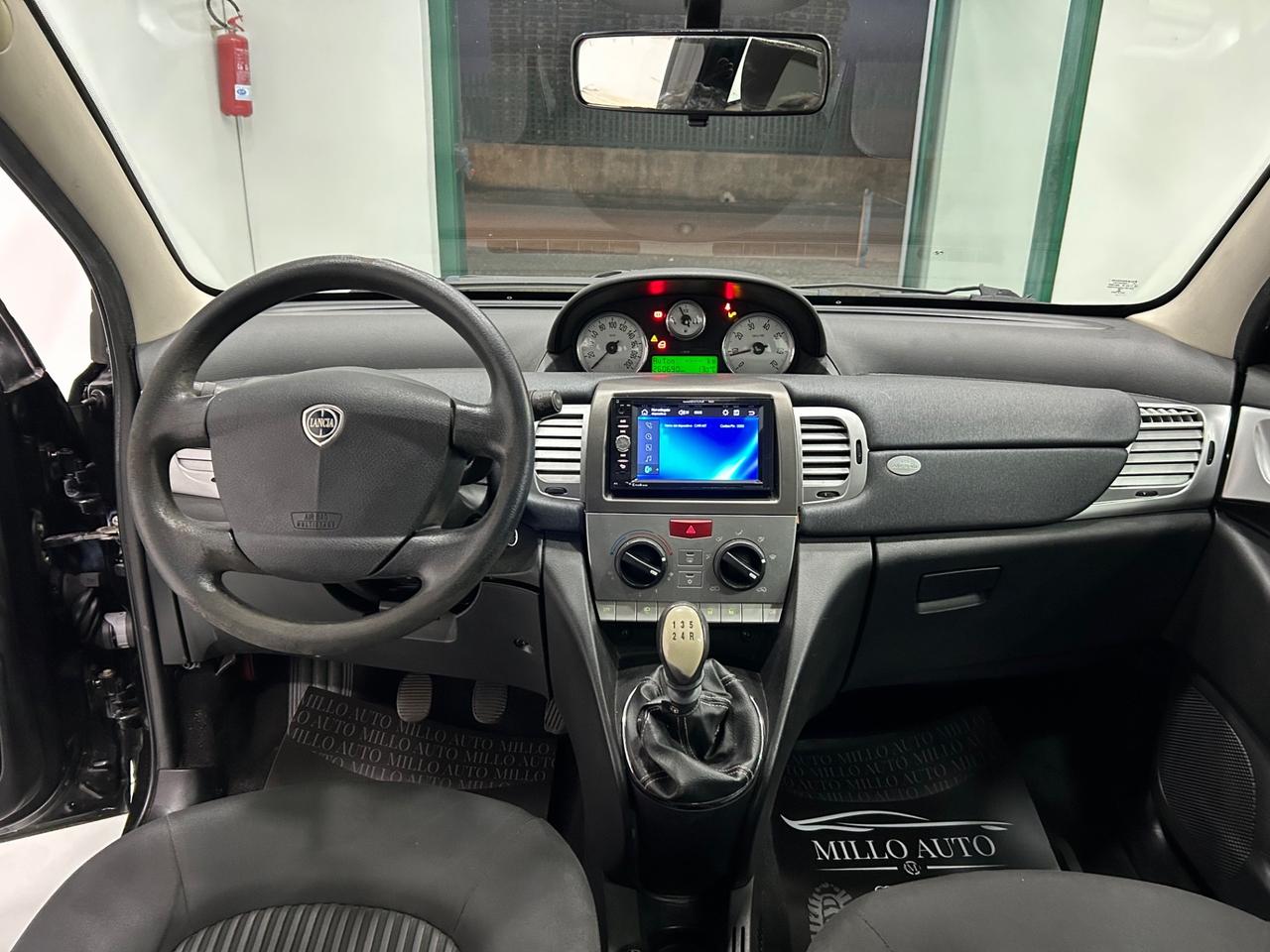 Lancia Ypsilon 1.4 Platino Ecochic GPL