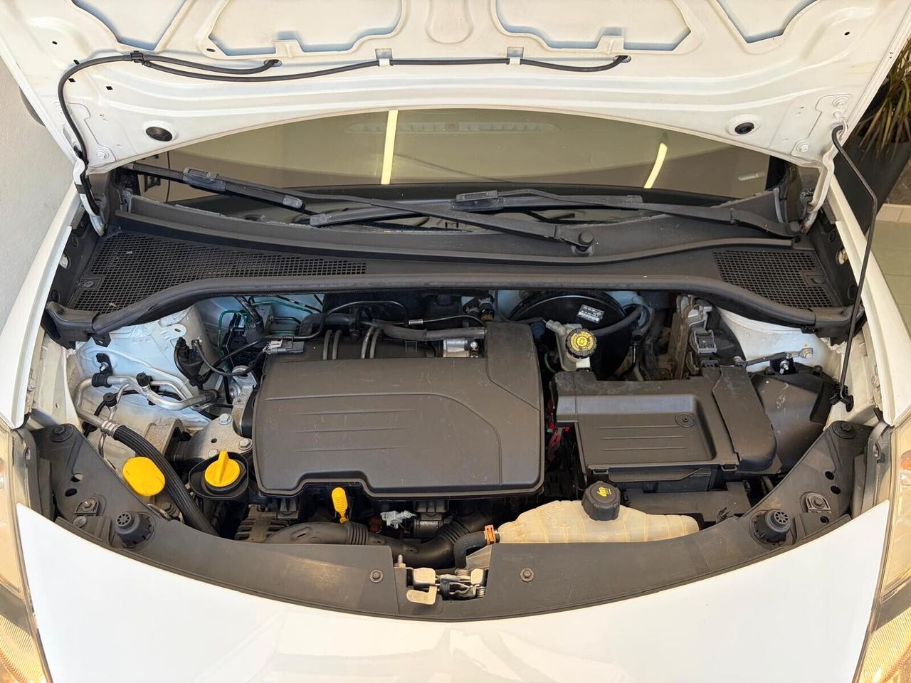 Renault Clio 1.2 COMPRESO TAGLIANDO&DISTRIBUZIONE