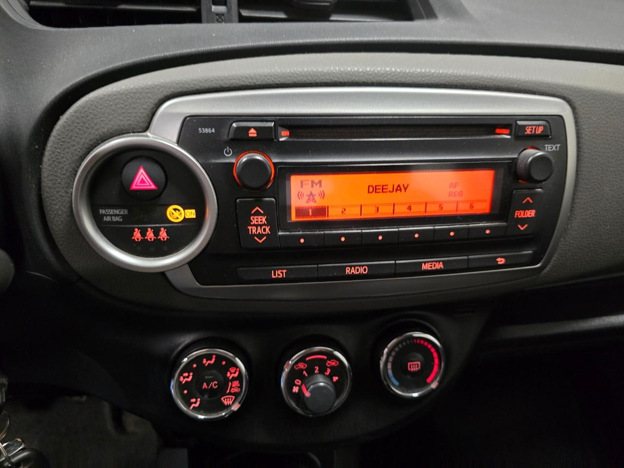 Toyota Yaris 1.0 5 porte